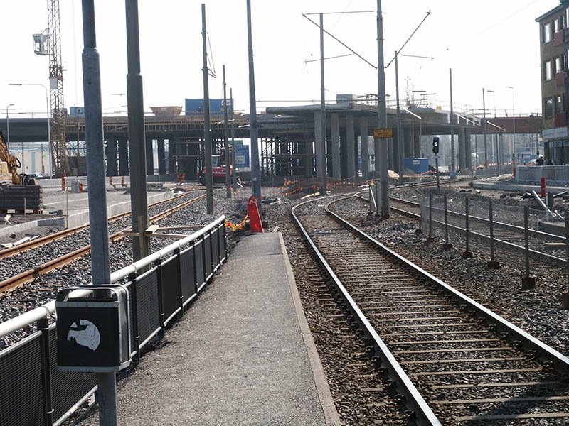 Från Tempelgatan mot Broplatsen, nya hållplatsen till vänster