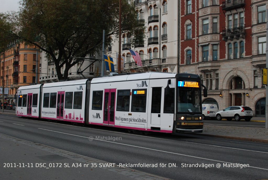 2011-11-11 DSC_0172 SL A34 nr 35 SVART -Reklamfolierad för DN = Dagens Nyheter - Strandvägen Textad @ Matsälgen.JPG
